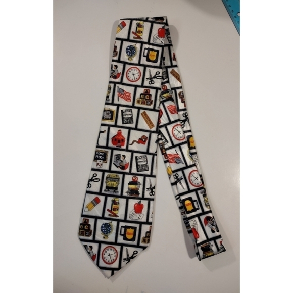 Steven Harris handmade school theme necktie - Picture 1 of 11